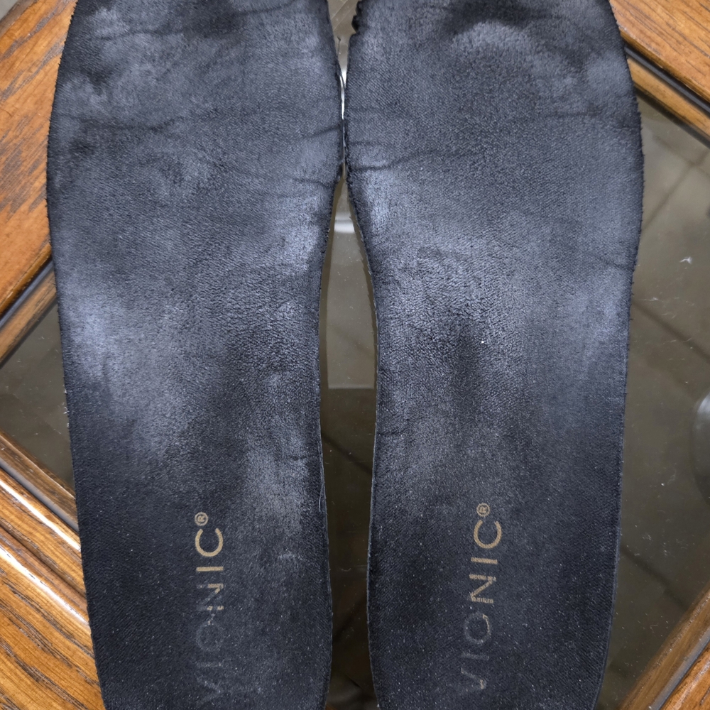 Vionic Women's Black Loafer Insoles 8.5M Washed and Clean!